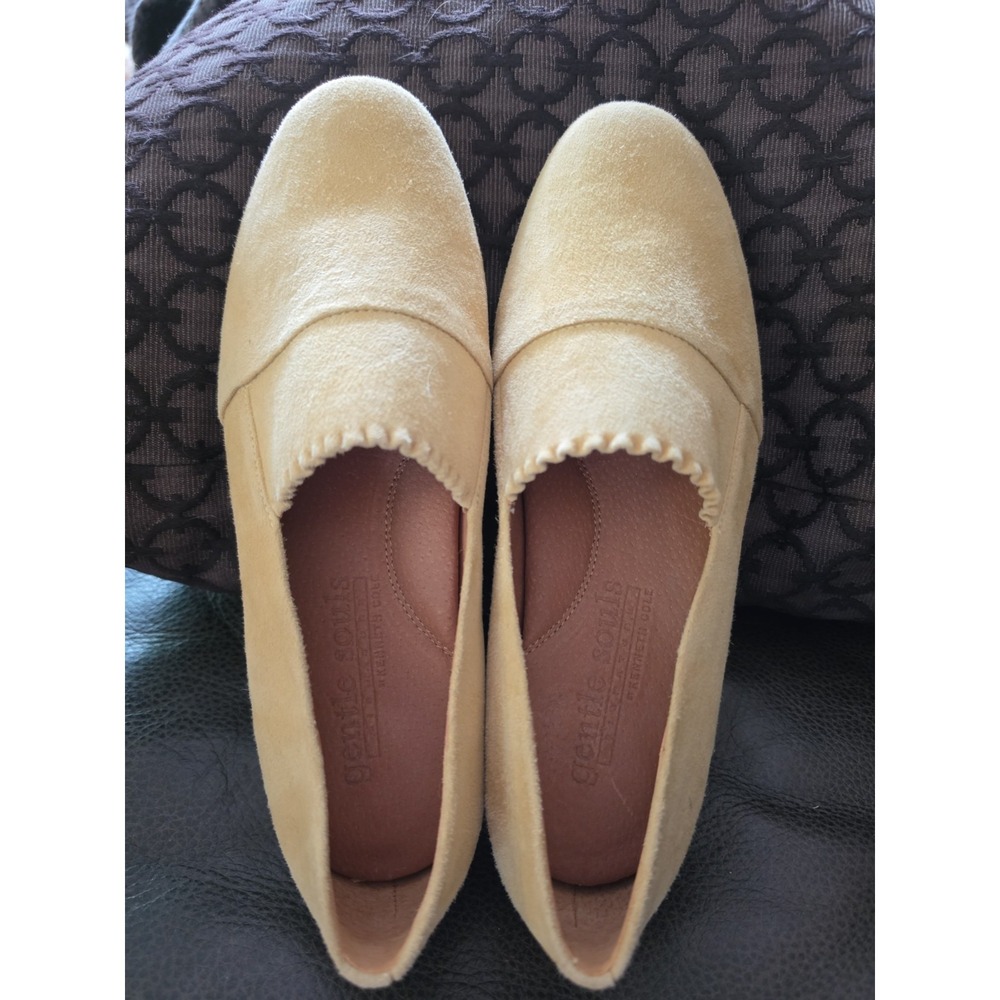 Gentle‎ Souls tan slip on leather loafers by Kenneth Cole, US 9.5